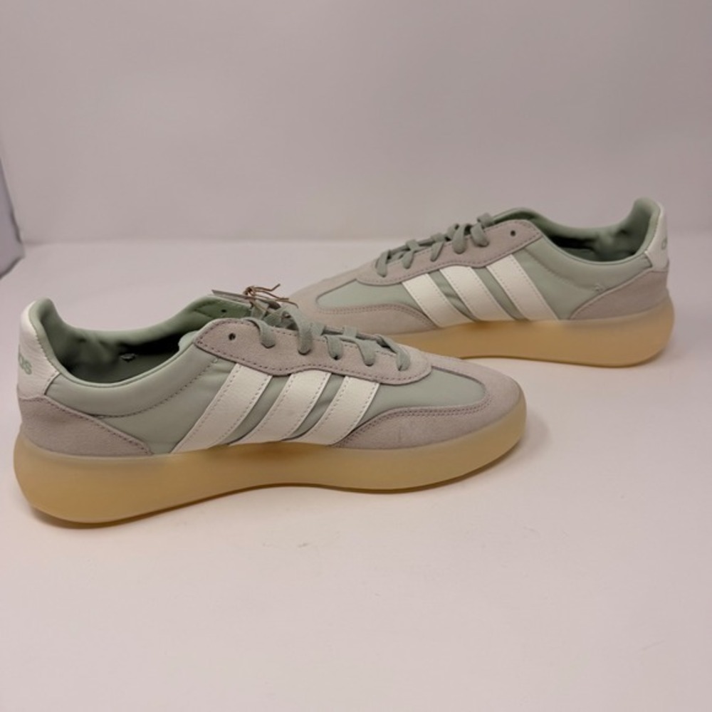 Adidas Barreda Decode JP9670 Alumina Linen Green Gum Sole Women's Sz 9 BNWT - Picture 13 of 15